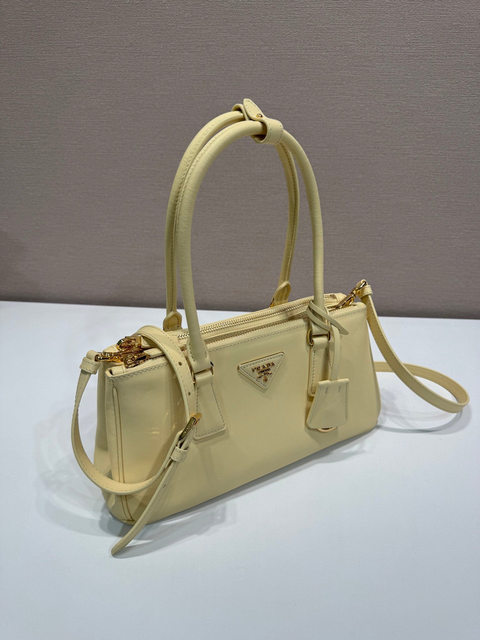 PRA New killer bag light beige calfskin 340514