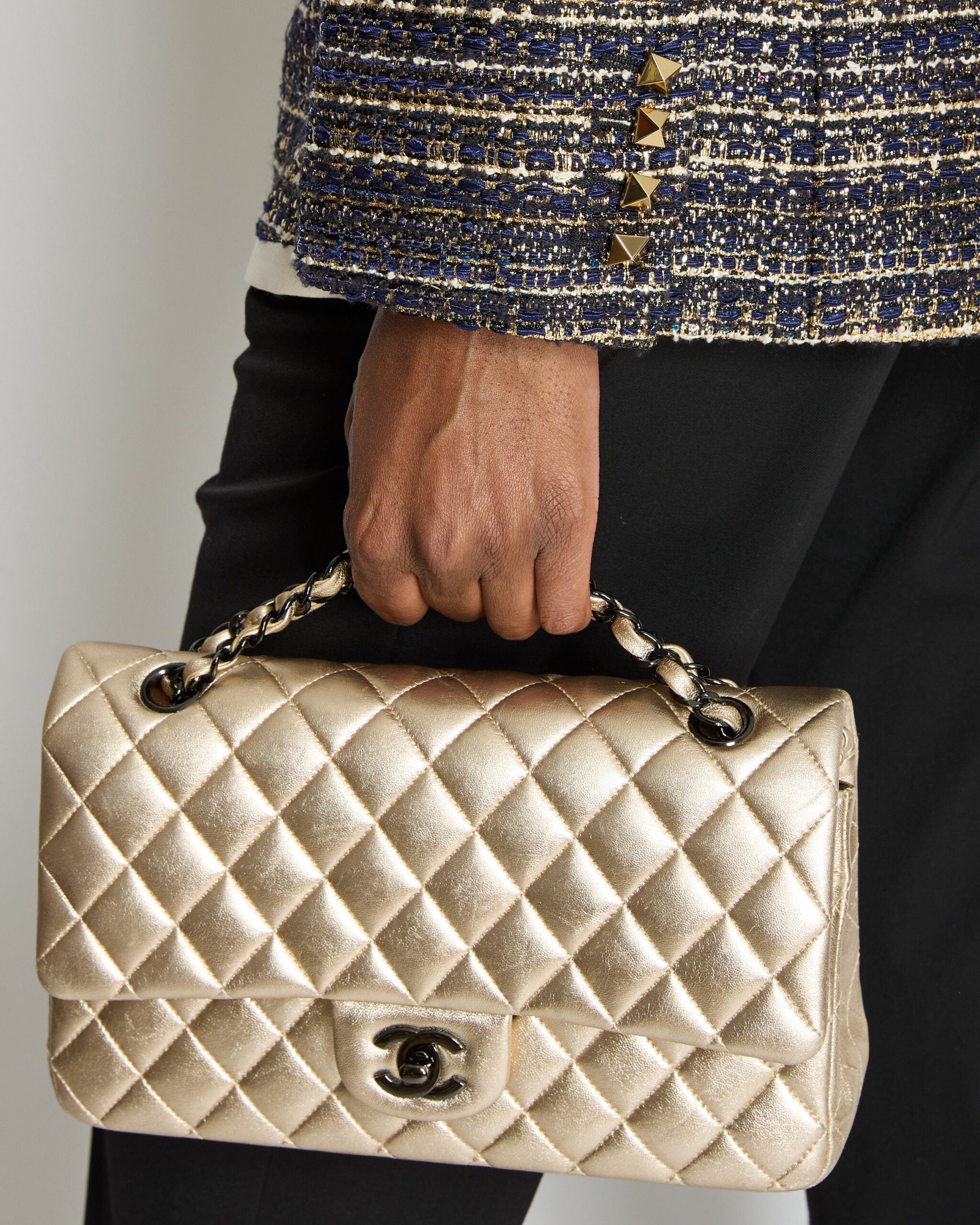 *SUPER RARE* Chanel Metallic Oro Media Classic Double Borsa con patta in Lambskin Pelle con Nero Hardware