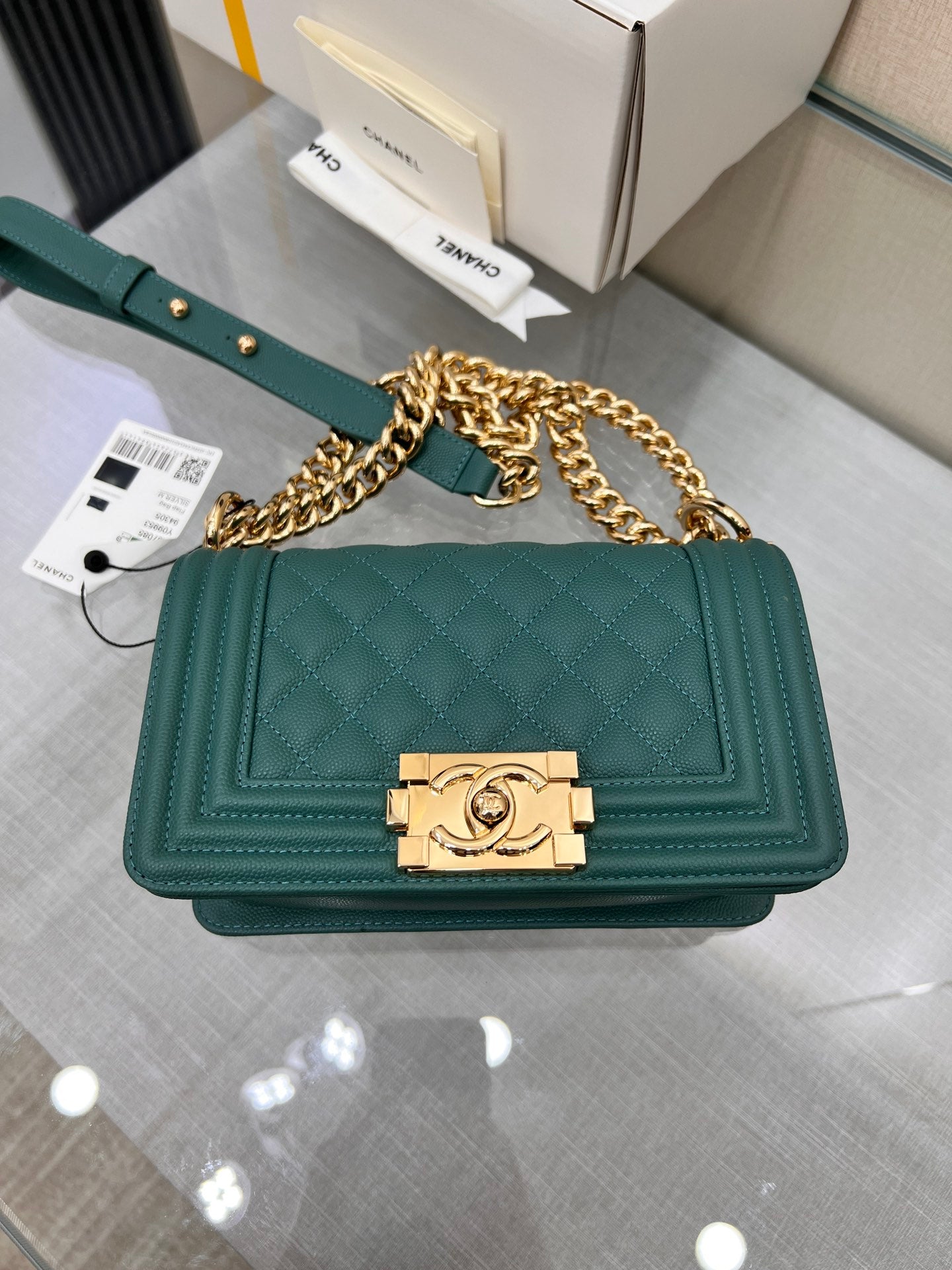 BOY BAG Small 20 Evergreen Caviar Hardware in oro
