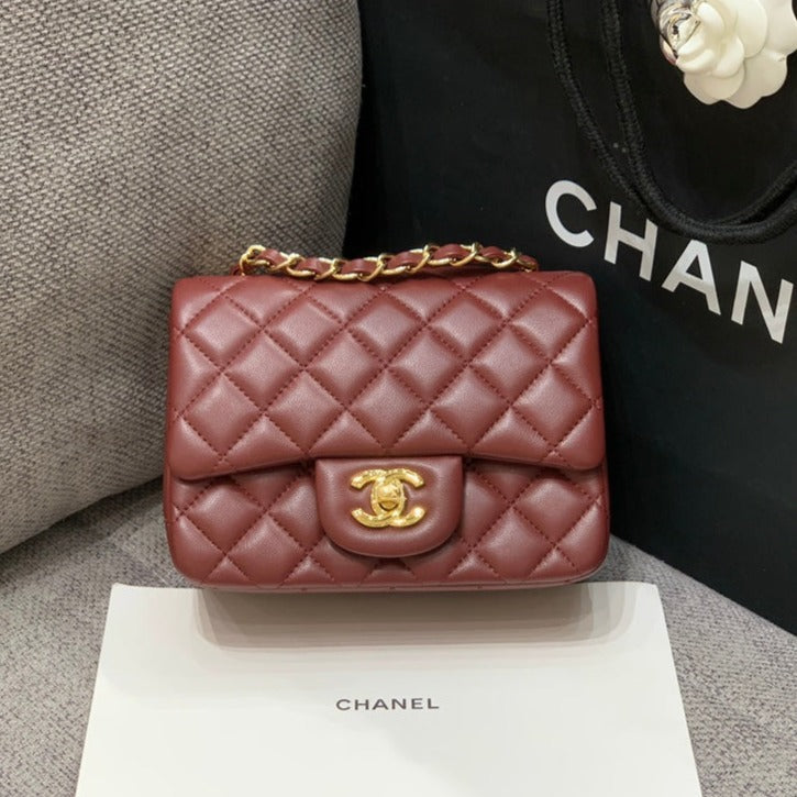 Designer Flap Bag gold – front view