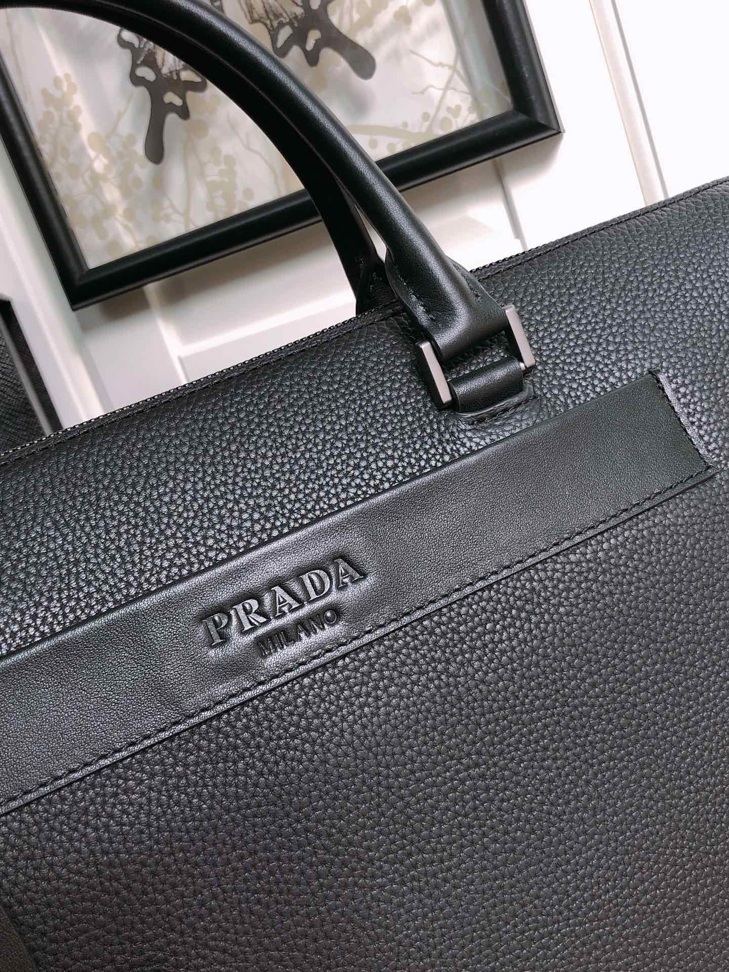 BRIEFCASE 40 IN Nero GRAINED Pelle di vitello