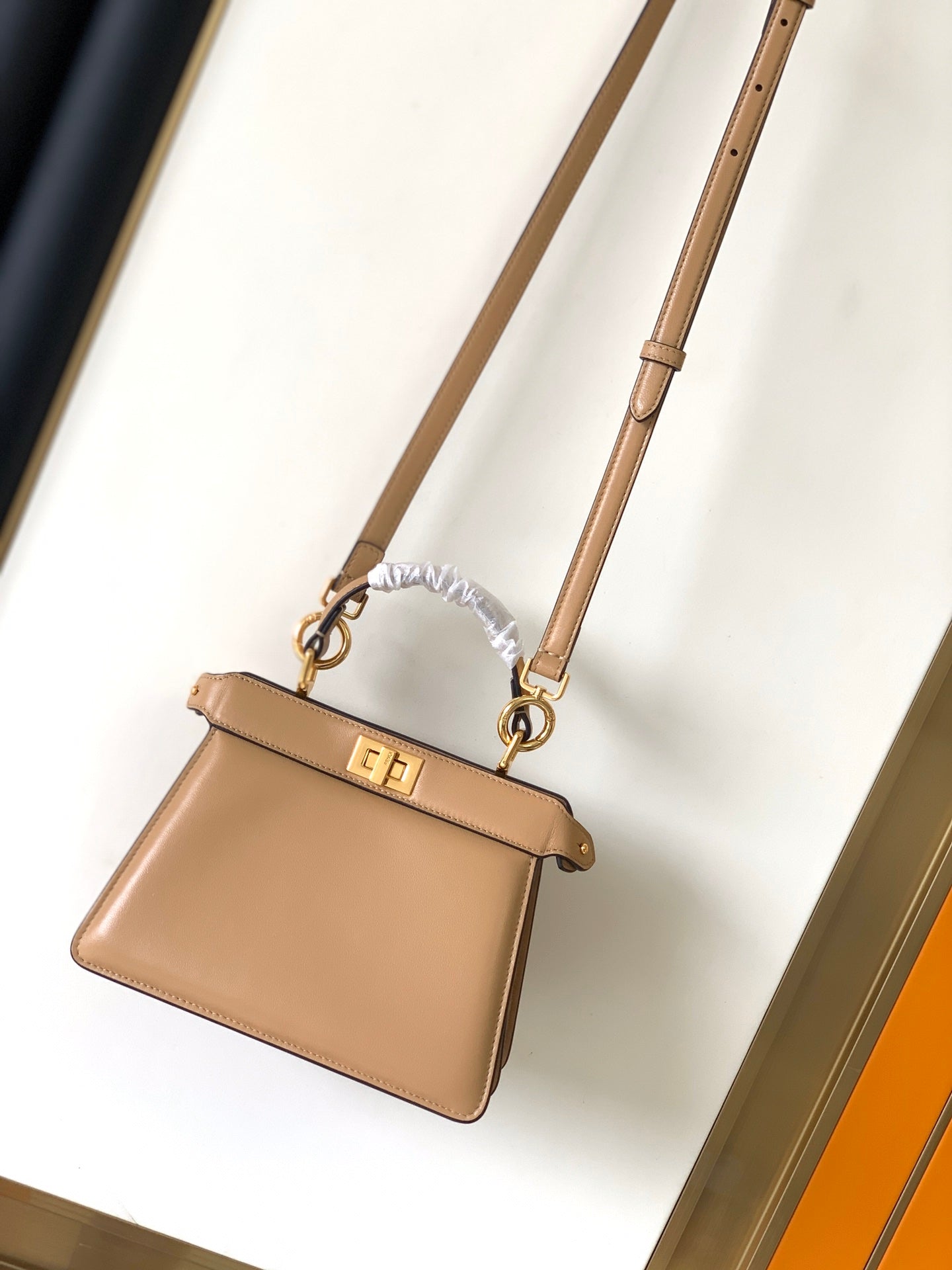 Peekaboo ISeeU Petite 20 Bag Light Marrone Lambskin Ghw