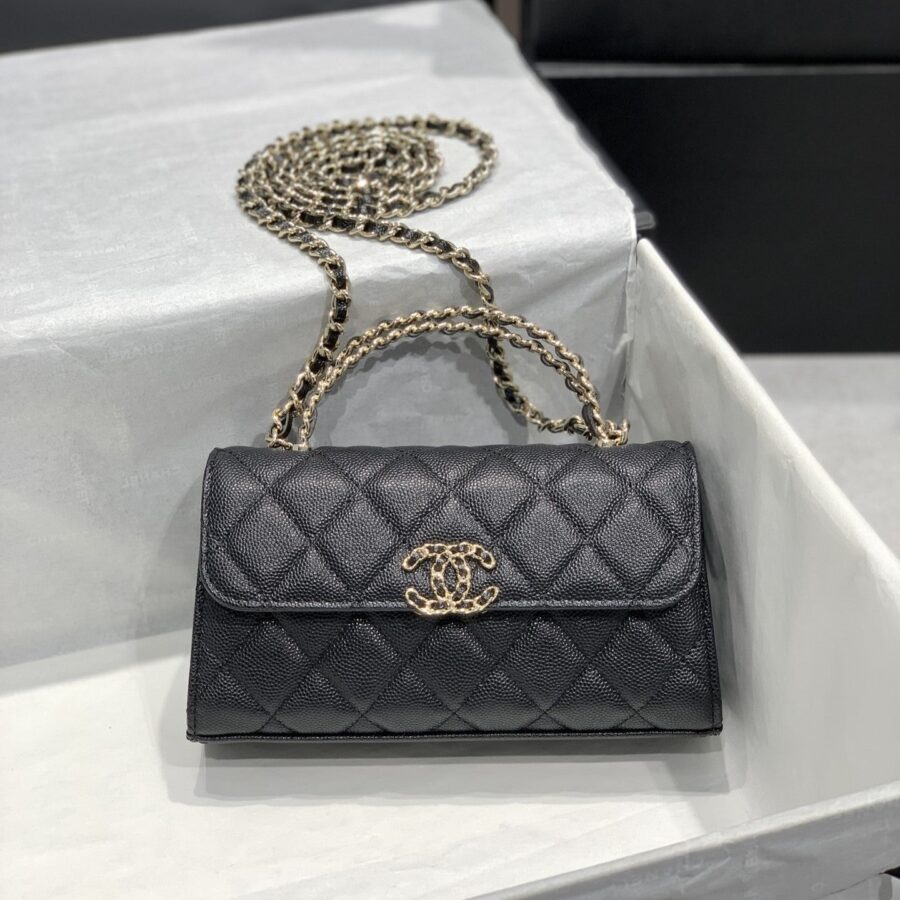 23P Flap Bag 19cm Black Caviar Gold Hardware | Studio Nafay