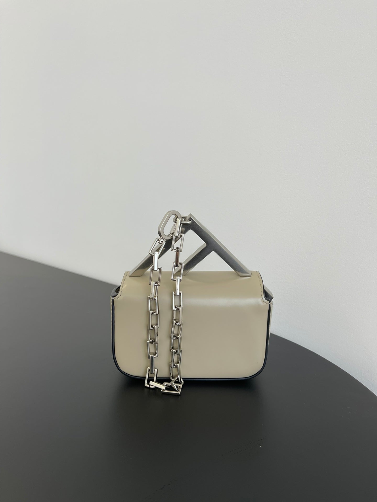 FENDI MINI FIRST SIGHT 13 BAG IN TAN BROWN CALFSKIN WITH SILVER HARDWARE - Immagine del prodotto 2