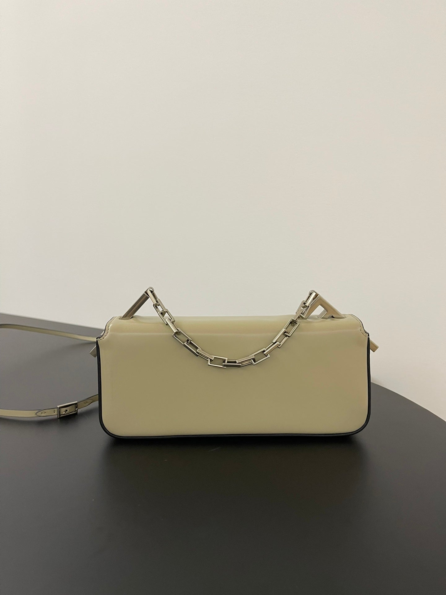 Fendi MINI First Sight 23 Borsa a mano IN ECRU Marrone Vitello WITH Hardware color argento