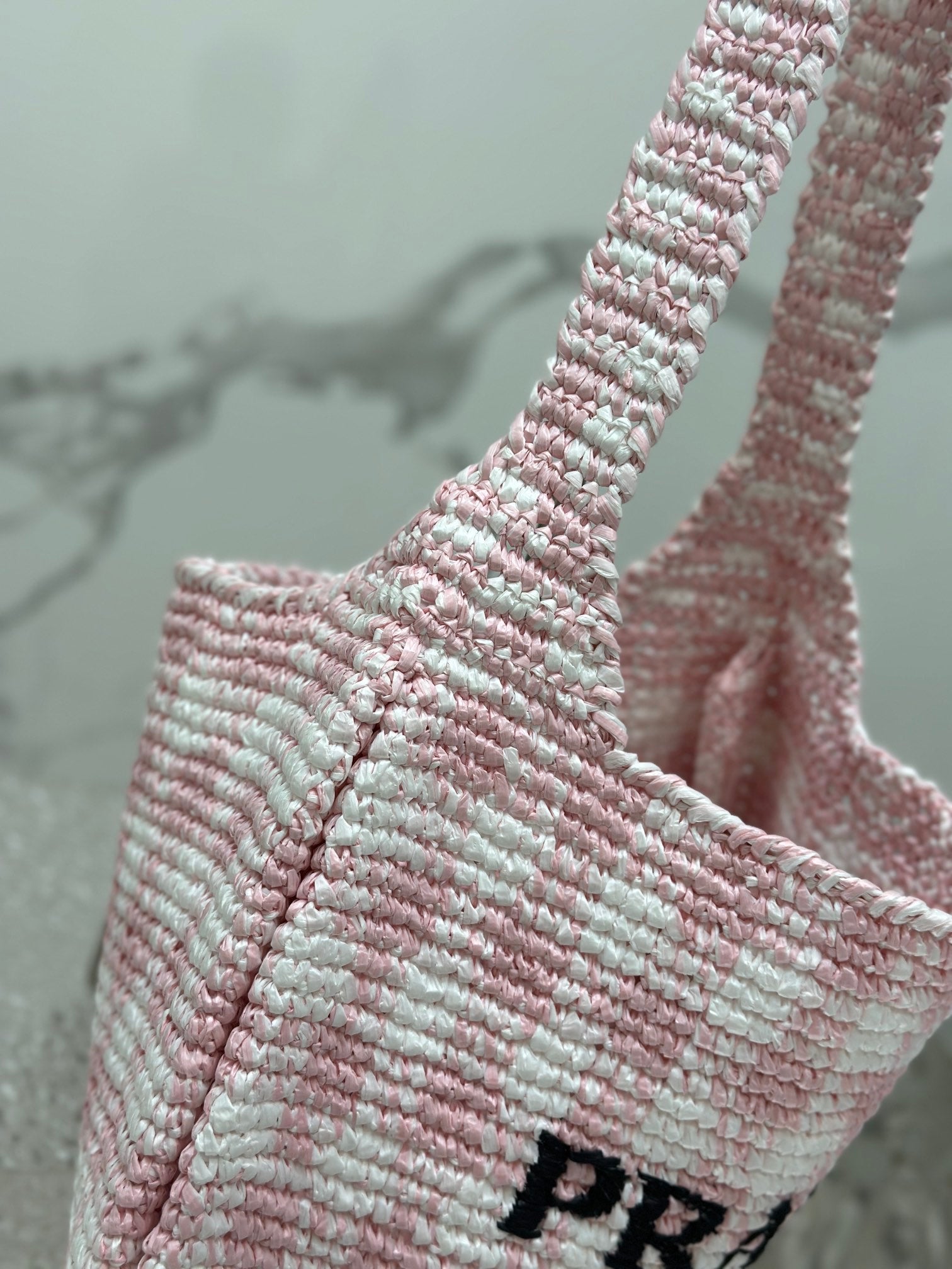 Grande Shopper 45 IN Rosa MIX Bianco AND Nero WOVEN RAFFIA