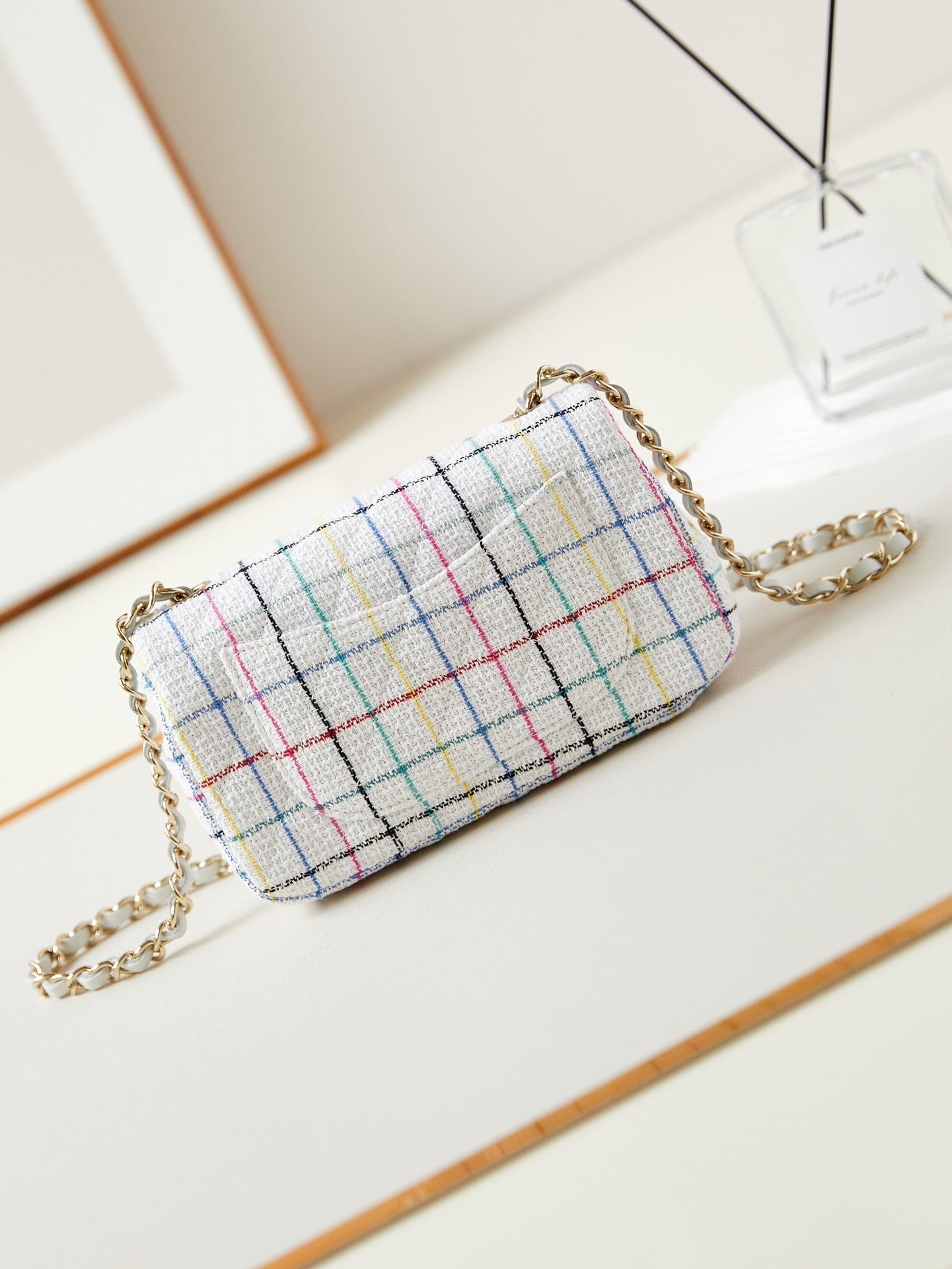 24p Mini classic 20cm Bianco tweed Finiture dorate