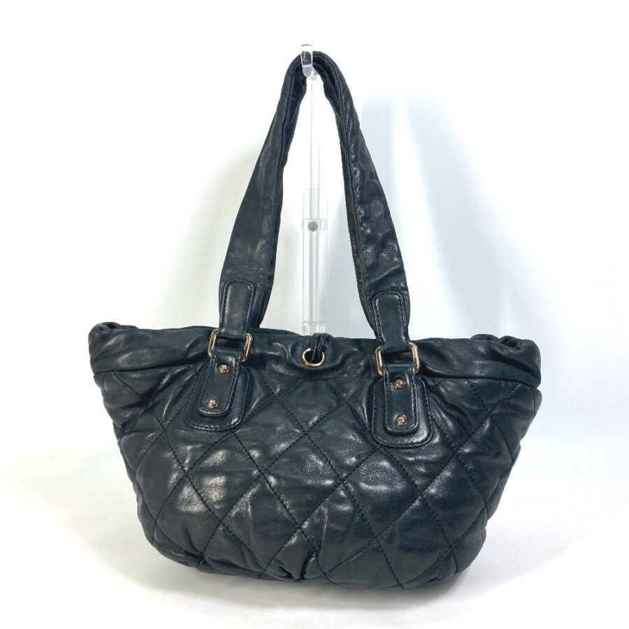 Chanel Shoulder Bag black – front view
