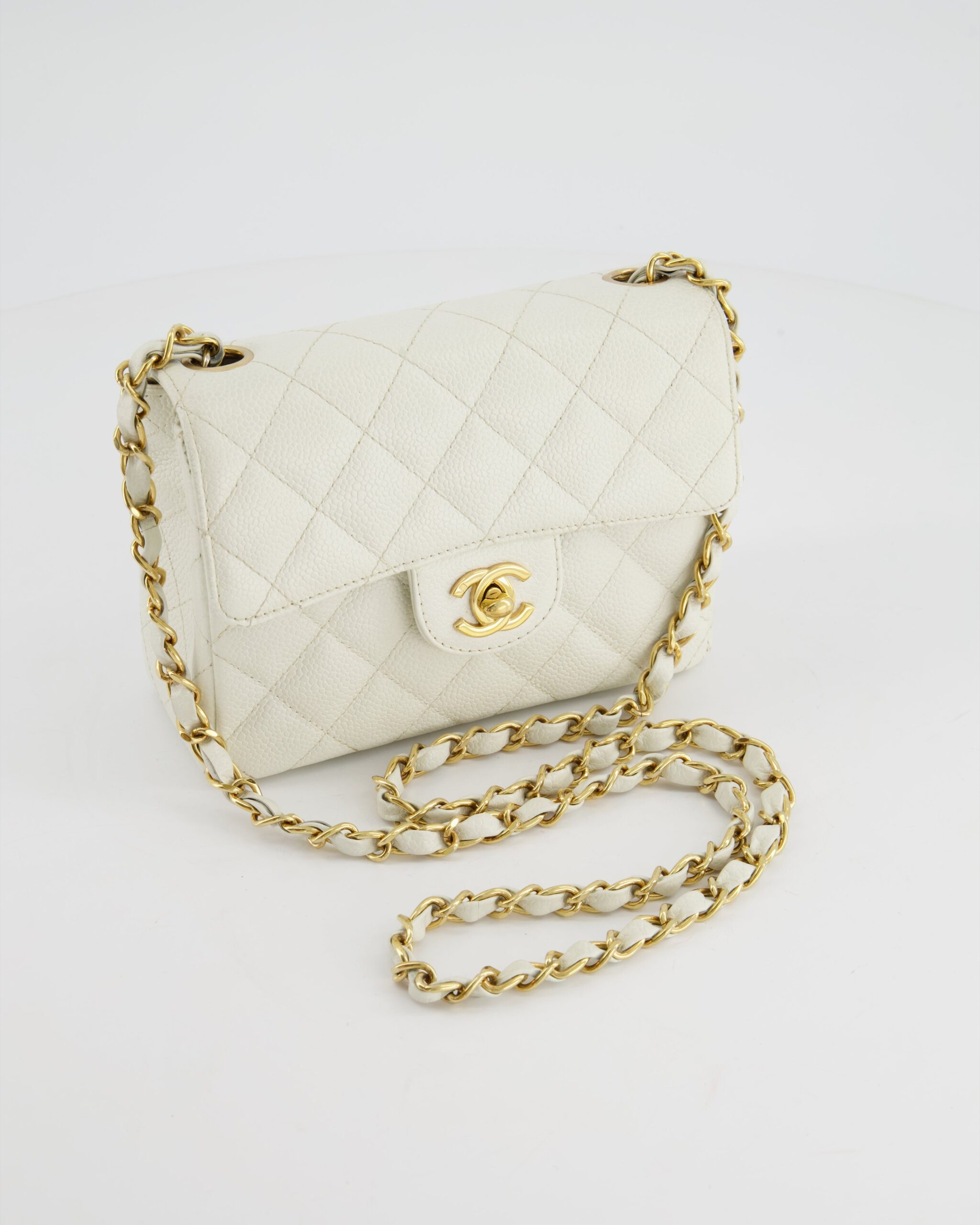 *RARE* Chanel Bianco Caviar Mini Square Borsa con patta con 24K Finiture dorate