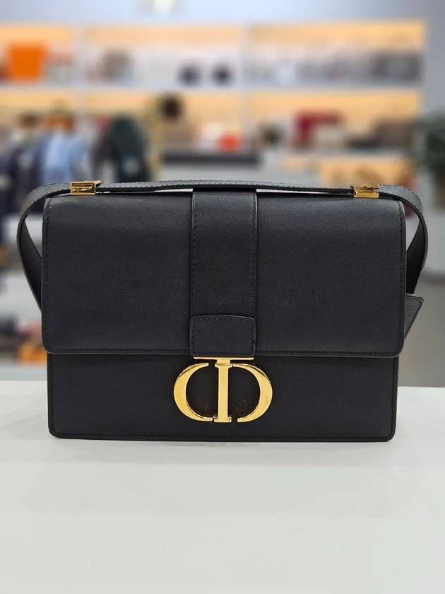 Chanel handbag black – front view