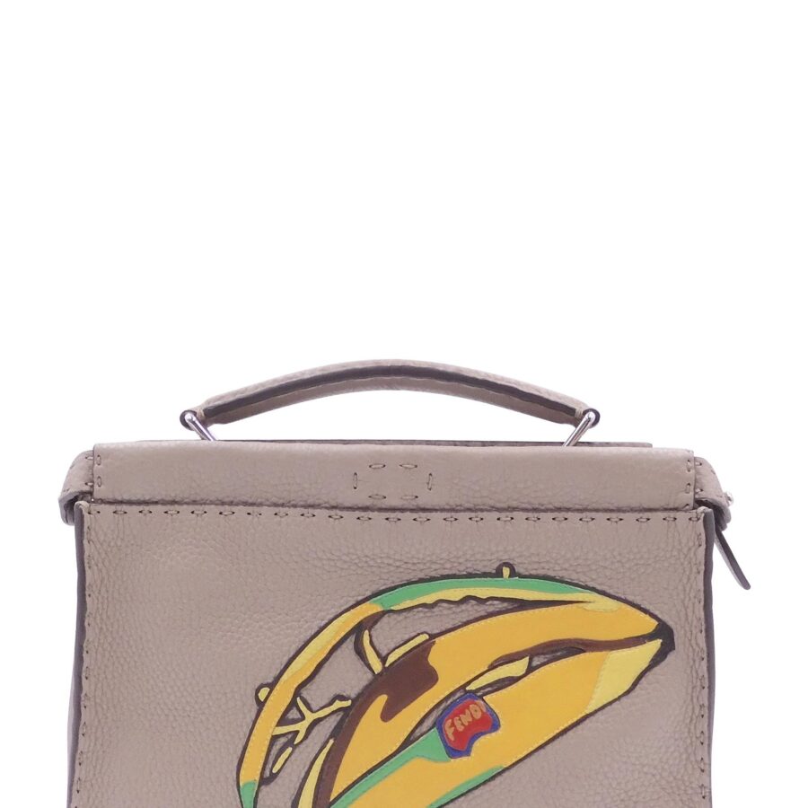 Peekaboo Fit Mini Taupe | Studio Nafay