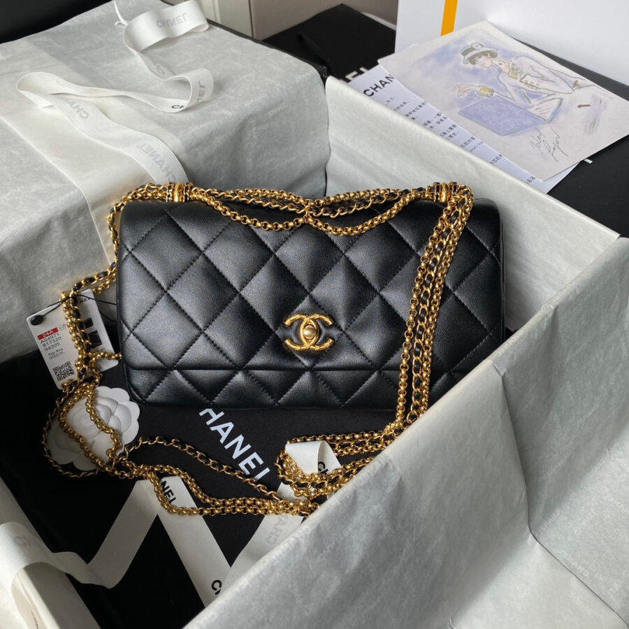 24a classic flap bag 26cm black lambskin gold hardware | Studio Nafay