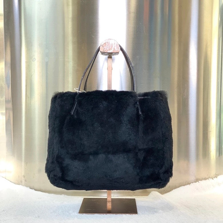 Fendi F Tote 3446 in Pelliccia Nera - Elegante Shopping bag